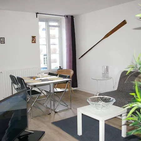 Titanic Centre Port דירה *