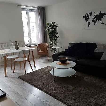 Titanic Centre Port *