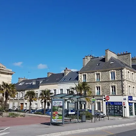 Titanic Centre Port *