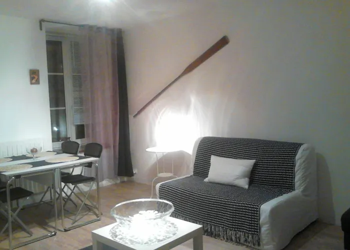 Titanic Centre Port Apartment