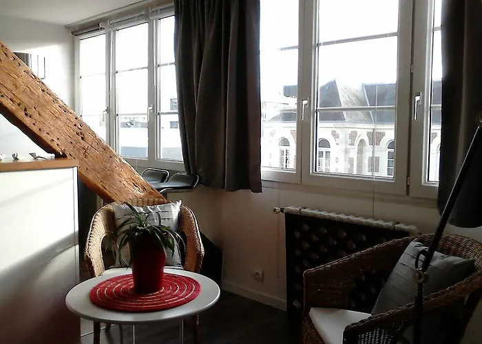 Apartment Titanic Centre Port