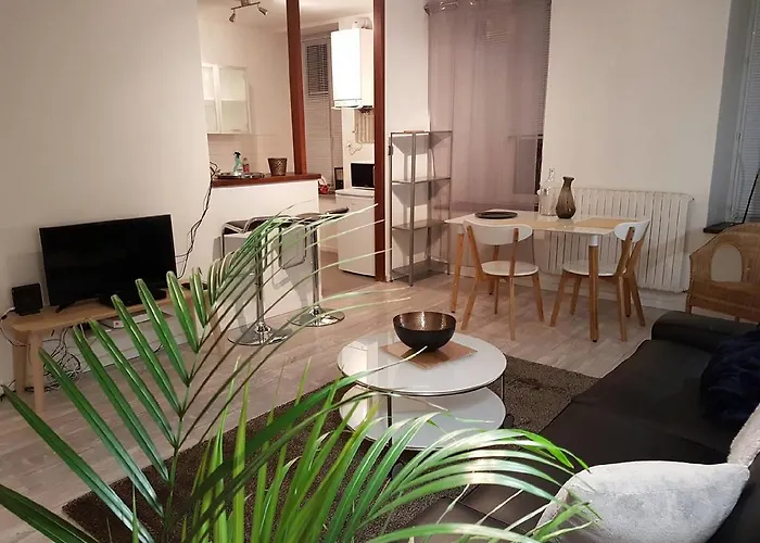 Titanic Centre Port Apartment