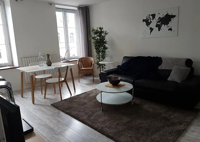 Titanic Centre Port *