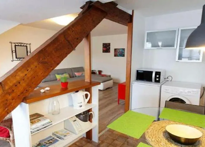 Titanic Centre Port Apartment *