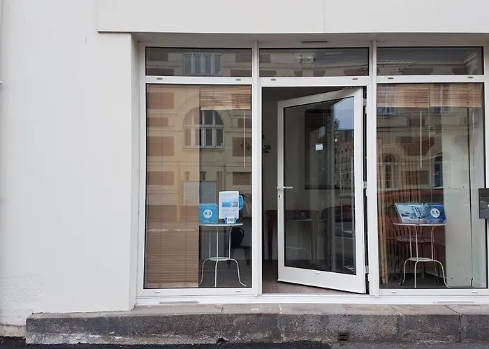 Titanic Centre Port *