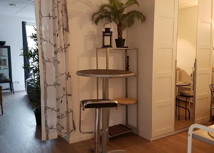 Titanic Centre Port * Cherbourg-en-Cotentin